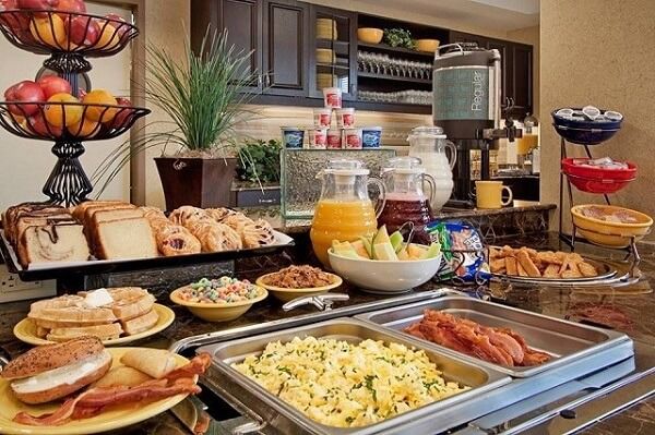 quy trình phục vụ buffet sáng