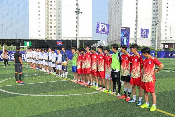 cầu trường rực lửa tại open cup 2020