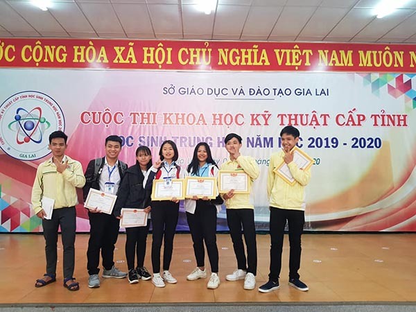 content danh gia truong thpt truong chinh gia lai co tot khong 1