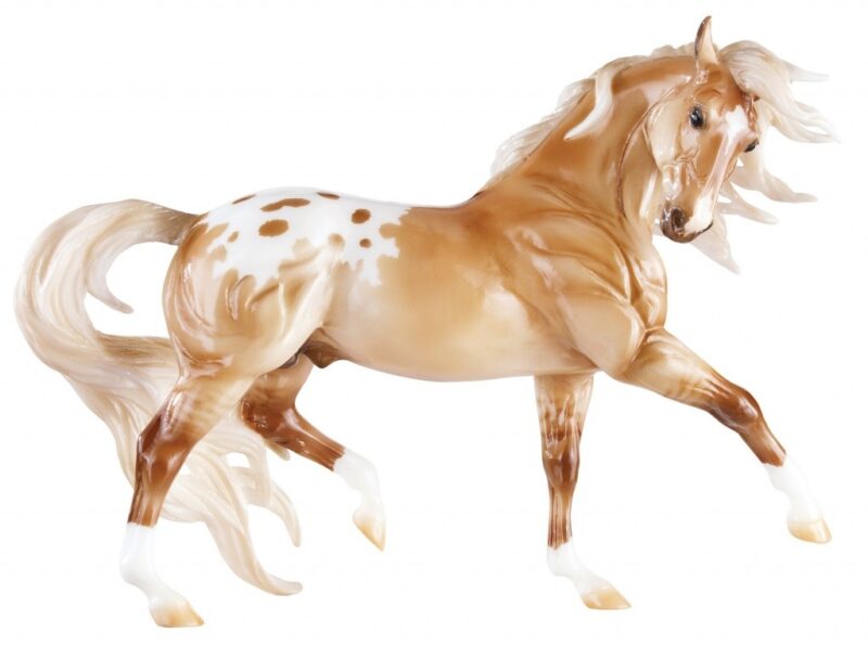 4123 3930 Breyer Trad Flagship